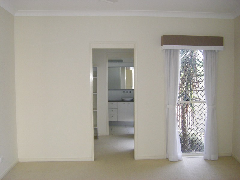 26 Marina Boulevarde, Banksia Beach QLD 4507