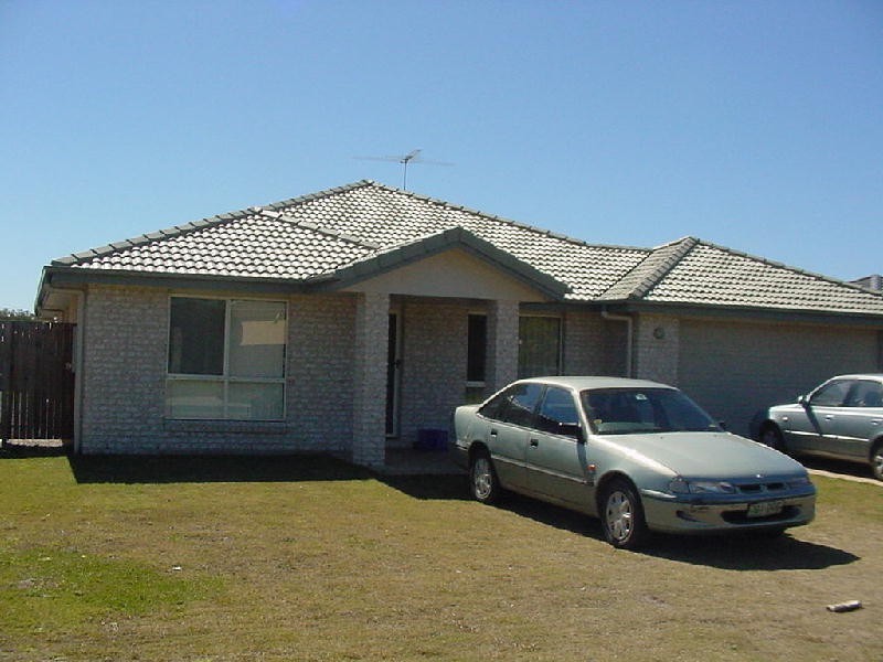 10 Amity Court, Sandstone Point QLD 4511