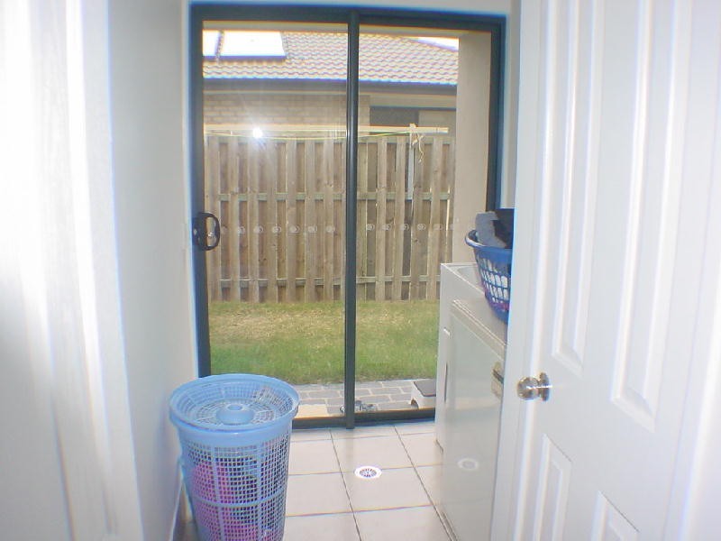 2 Dunwich Court, Sandstone Point QLD 4511