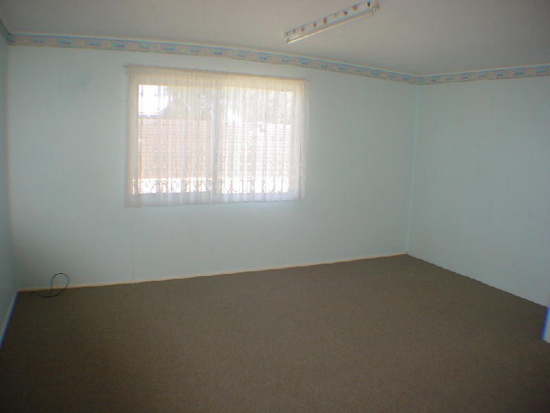 25 Palm Avenue, Bongaree QLD 4507