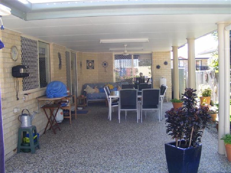 23 Seaforth Street, Sandstone Point QLD 4511