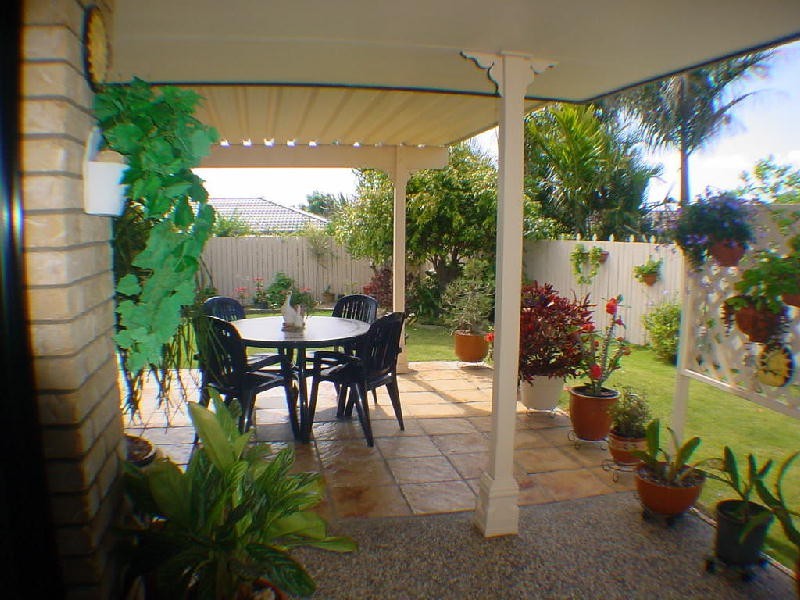 26 Seaforth Street, Sandstone Point QLD 4511