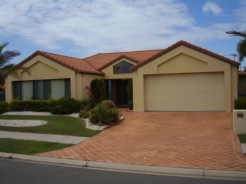 212 Endeavour Drive, Banksia Beach QLD 4507