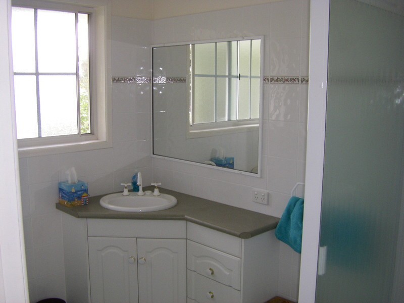 28 Spowers Street, Bongaree QLD 4507