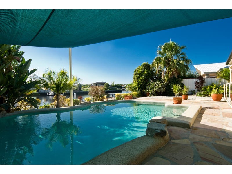 107 Voyagers Drive, Banksia Beach QLD 4507