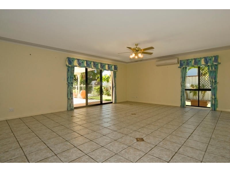 107 Voyagers Drive, Banksia Beach QLD 4507