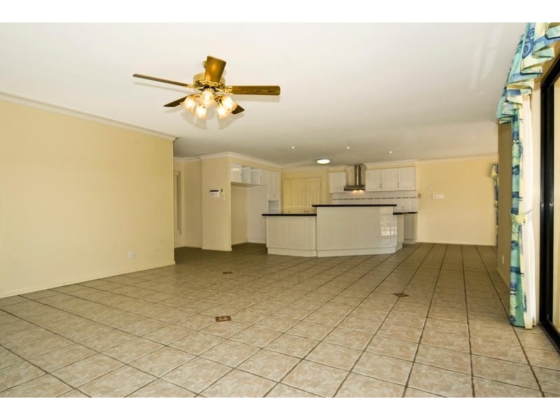107 Voyagers Drive, Banksia Beach QLD 4507