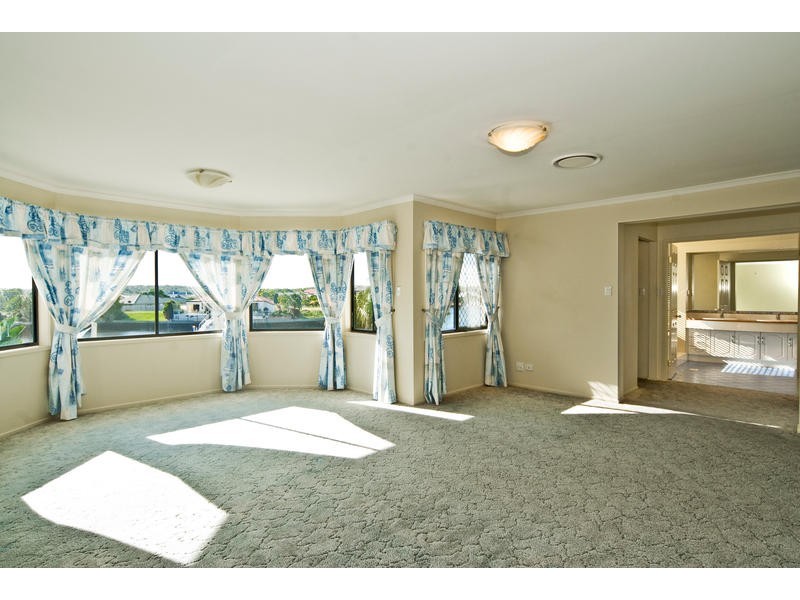 107 Voyagers Drive, Banksia Beach QLD 4507