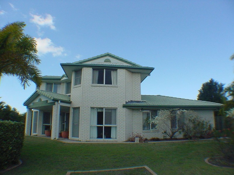 2 Dugong Crescent, Banksia Beach QLD 4507