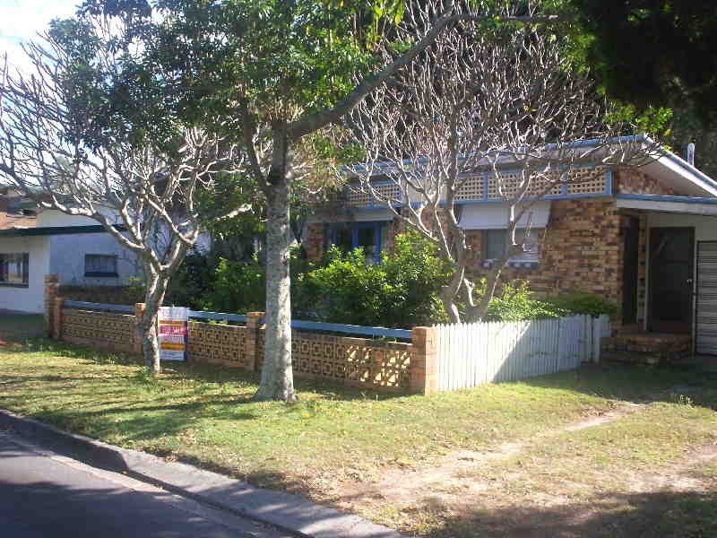 179 Sylvan Beach Esplanade, Bellara QLD 4507