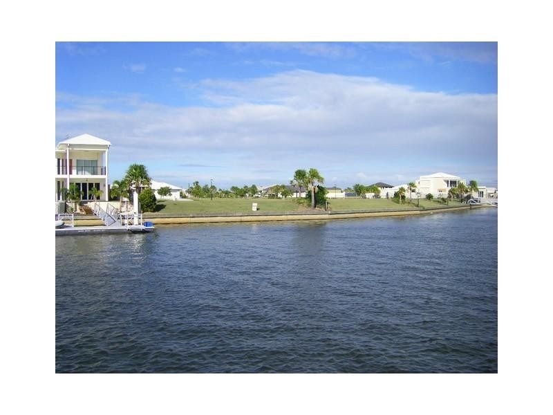 9 Baza Place, Banksia Beach QLD 4507