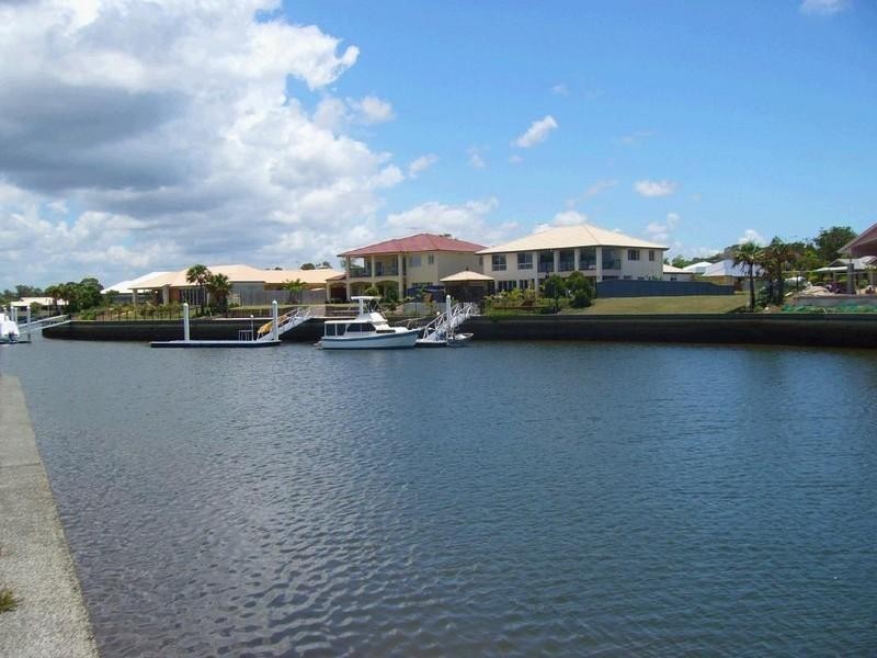 9 Baza Place, Banksia Beach QLD 4507