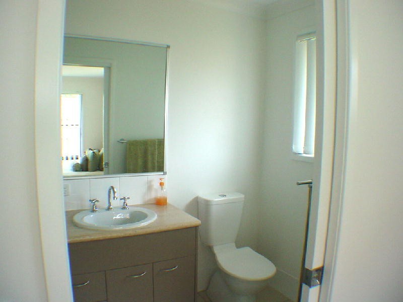 36 Eimeo Place, Sandstone Point QLD 4511