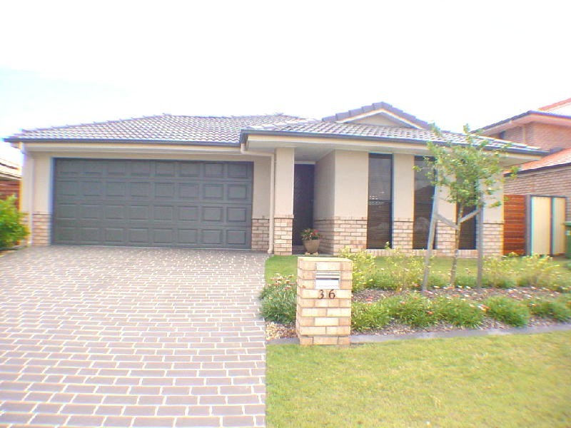 36 Eimeo Place, Sandstone Point QLD 4511