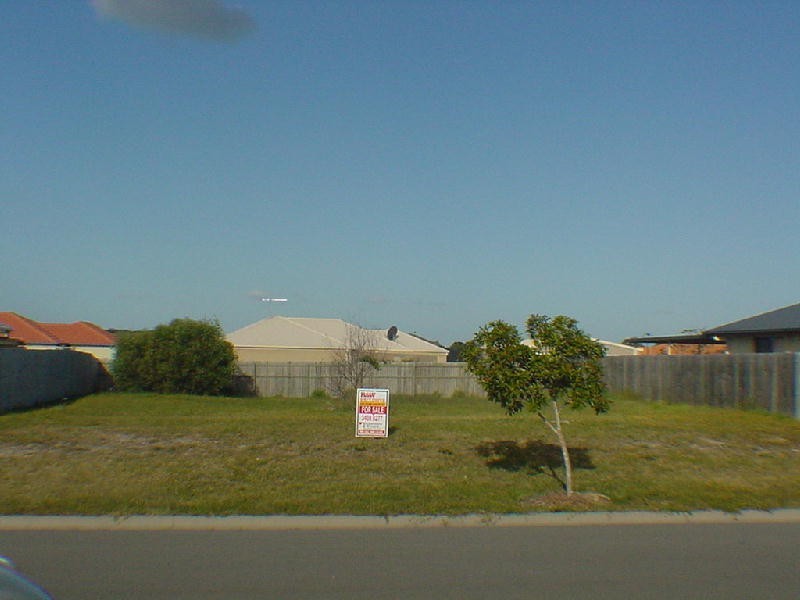 12 Wategoes Street, Sandstone Point QLD 4511