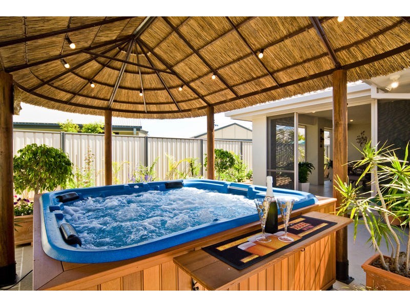 3 Broadbill Street, Banksia Beach QLD 4507