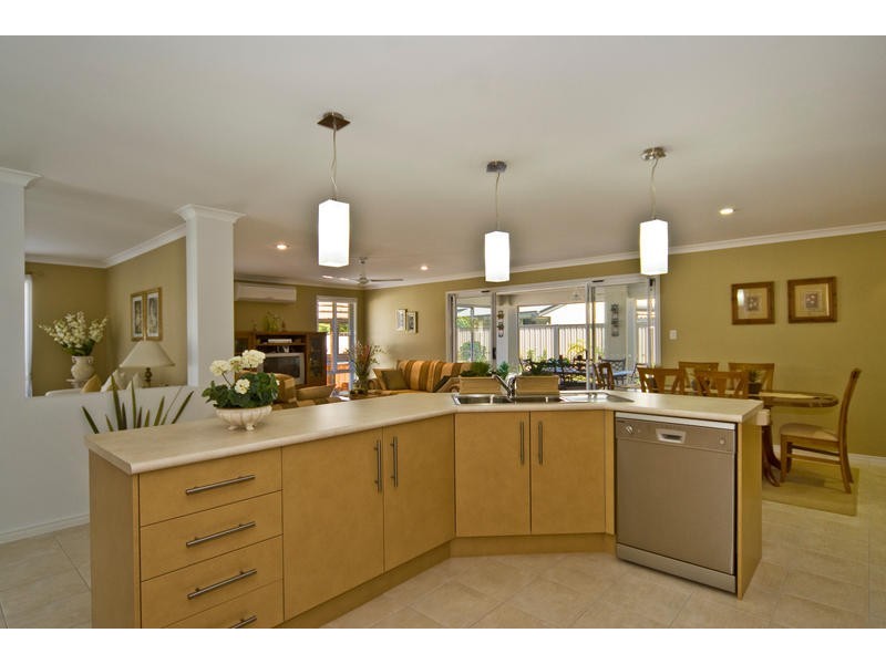 3 Broadbill Street, Banksia Beach QLD 4507