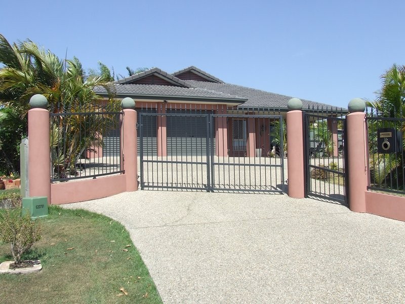 16 Scarborough Court, Sandstone Point QLD 4511