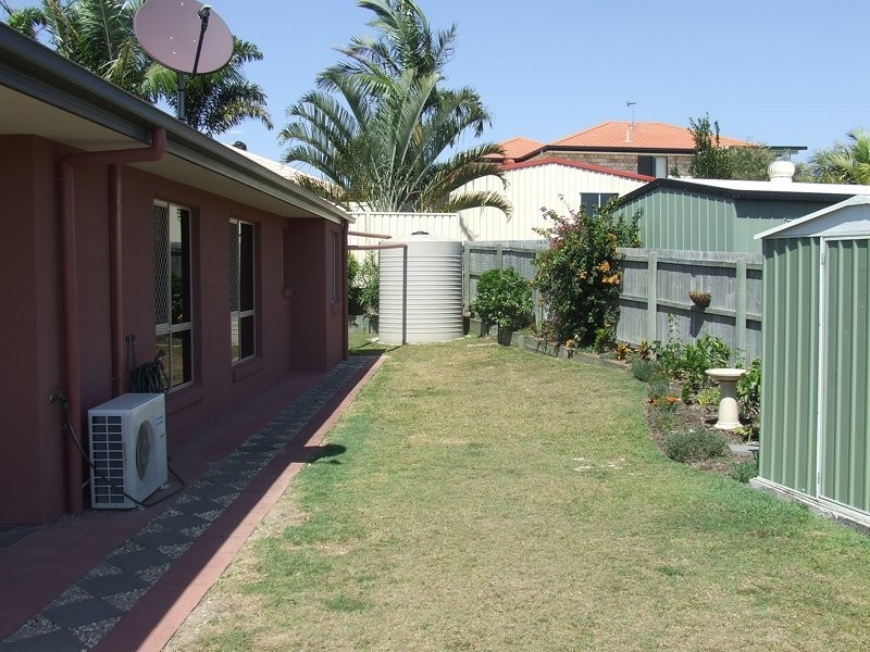 16 Scarborough Court, Sandstone Point QLD 4511