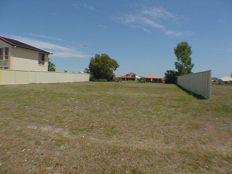 10 Quarterdeck Drive, Banksia Beach QLD 4507