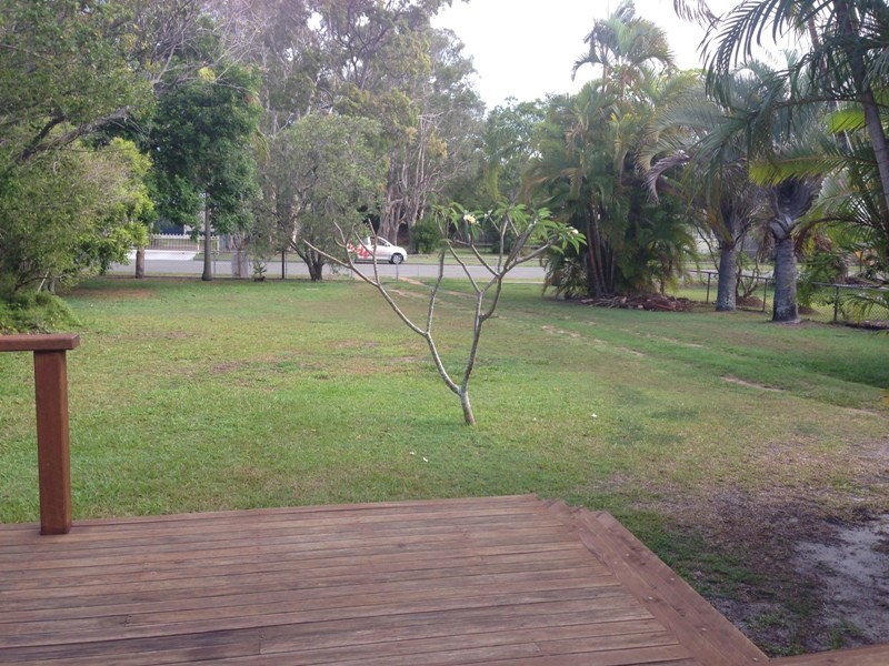 25 Hall Avenue, Bongaree QLD 4507