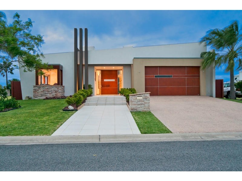 44 North Point, Banksia Beach QLD 4507