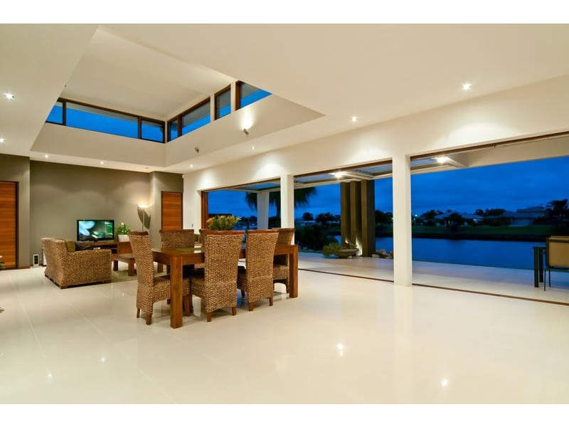 44 North Point, Banksia Beach QLD 4507