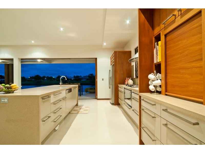 44 North Point, Banksia Beach QLD 4507