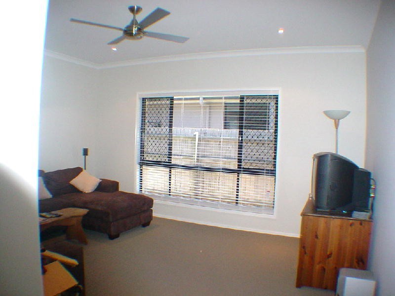 3 Seaeagle Place, Banksia Beach QLD 4507