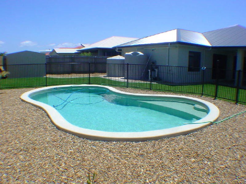 3 Seaeagle Place, Banksia Beach QLD 4507