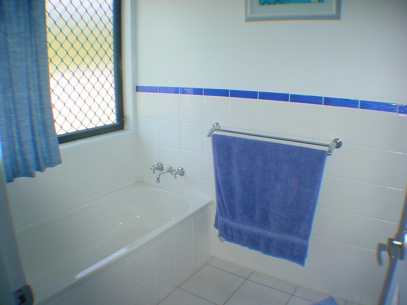 64 Wrenaus Way, Ningi QLD 4511