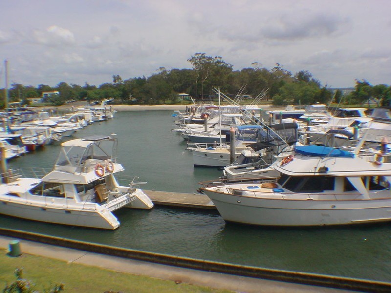 22B Spinnaker Drive, Sandstone Point QLD 4511