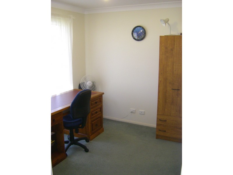 5 Clovelly Place, Sandstone Point QLD 4511
