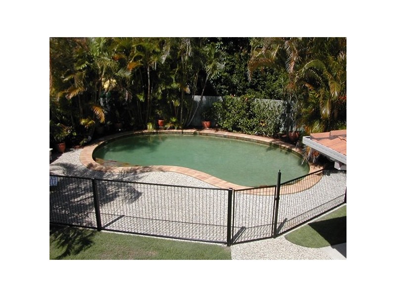 11 Marton Place, Banksia Beach QLD 4507