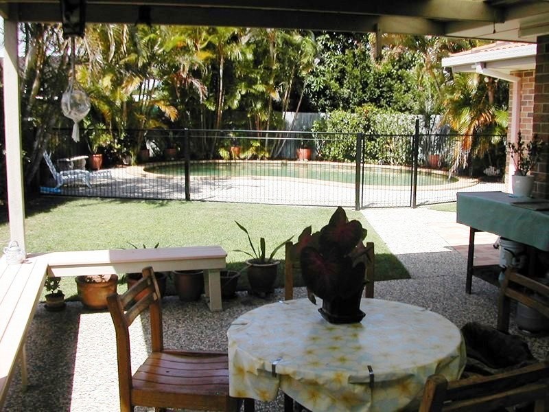 11 Marton Place, Banksia Beach QLD 4507