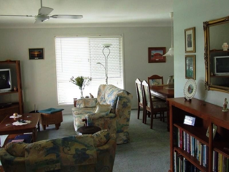 11 Marton Place, Banksia Beach QLD 4507