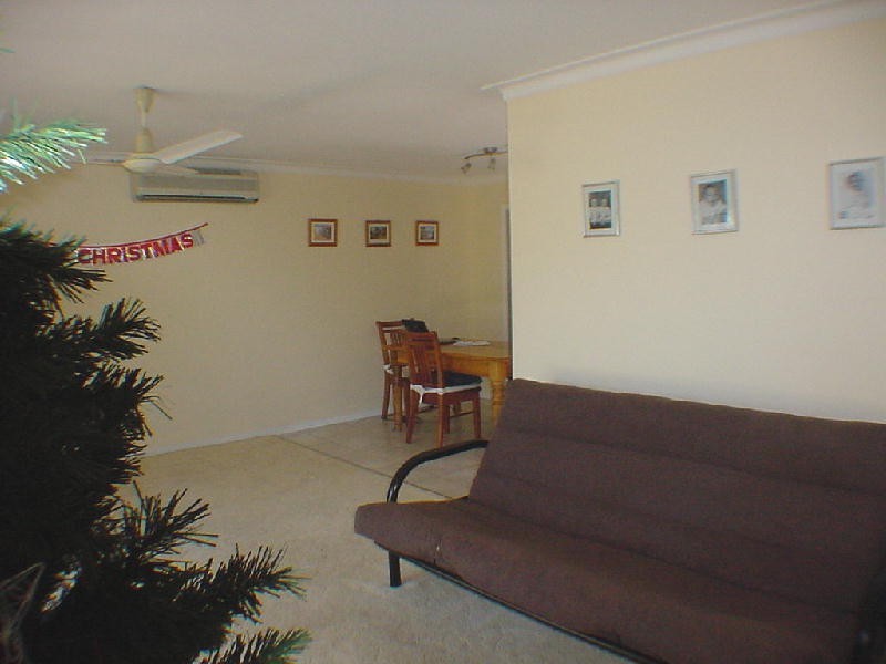 25 Captain Cook Drive, Banksia Beach QLD 4507