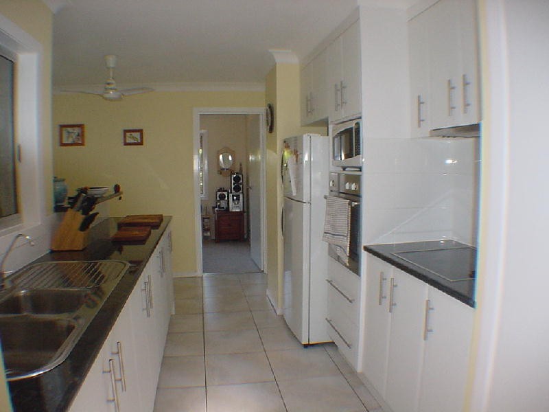 25 Captain Cook Drive, Banksia Beach QLD 4507