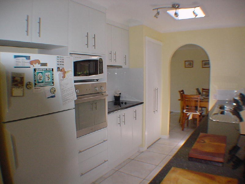 25 Captain Cook Drive, Banksia Beach QLD 4507