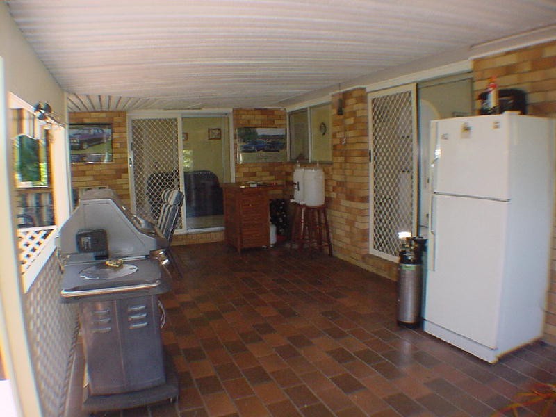 25 Captain Cook Drive, Banksia Beach QLD 4507