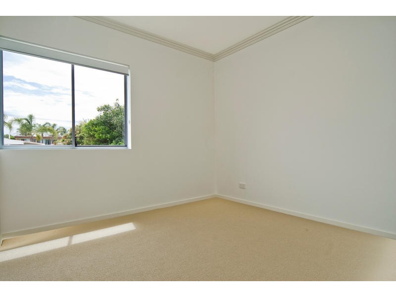 2/74 Boyd Street, Woorim QLD 4507