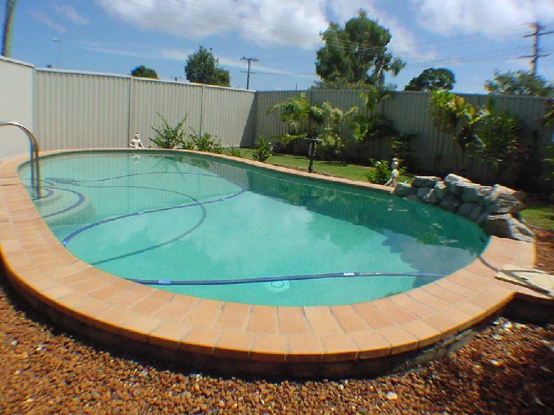 12 Endeavour Drive, Banksia Beach QLD 4507