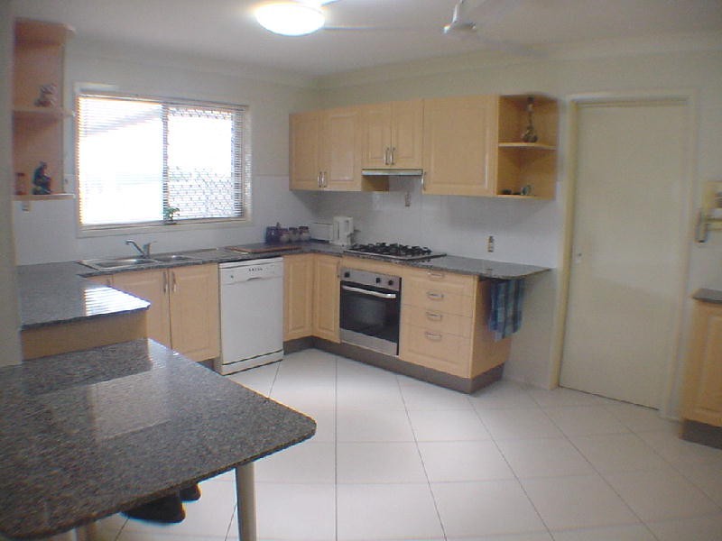 12 Endeavour Drive, Banksia Beach QLD 4507