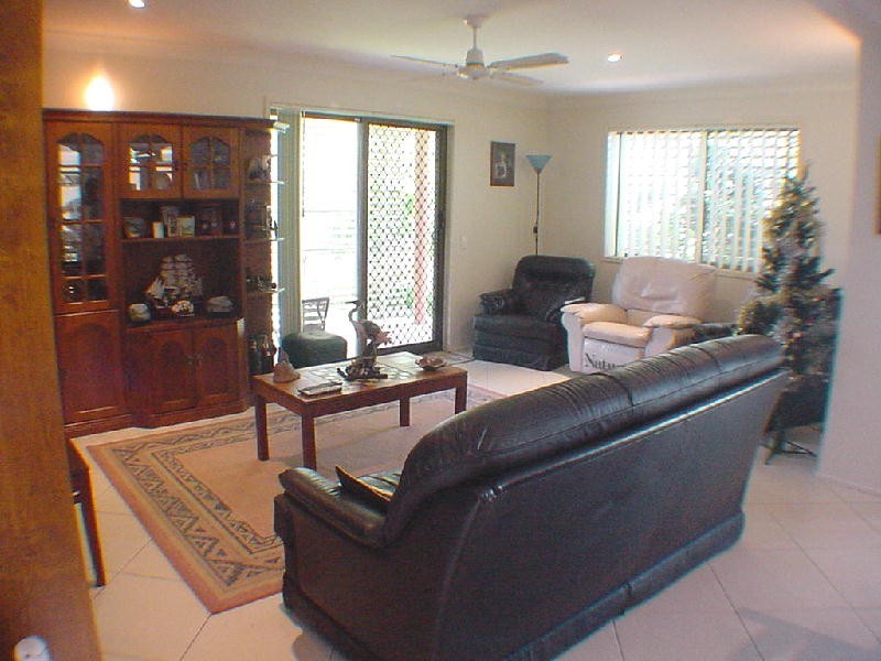 12 Endeavour Drive, Banksia Beach QLD 4507