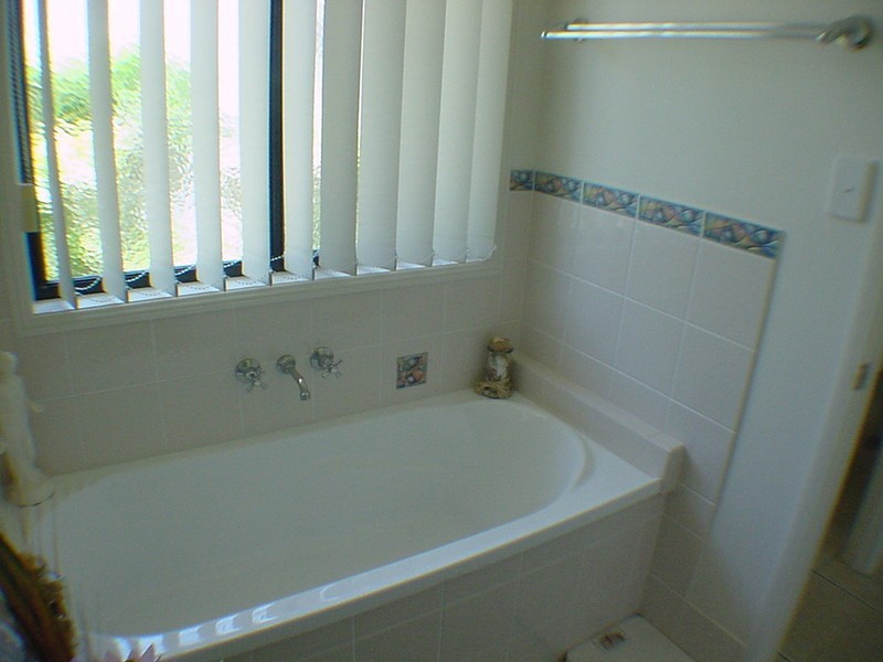 2/22 Island Parade, Banksia Beach QLD 4507