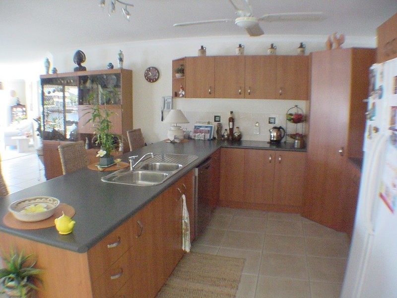 2/22 Island Parade, Banksia Beach QLD 4507