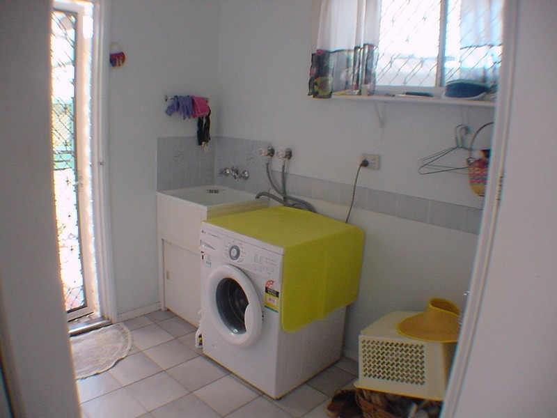 7 Whitepatch Esplanade, Banksia Beach QLD 4507