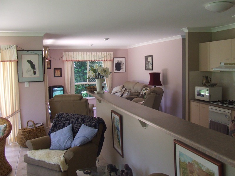 215 Endeavour Drive, Banksia Beach QLD 4507