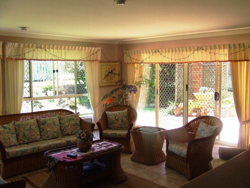 215 Endeavour Drive, Banksia Beach QLD 4507