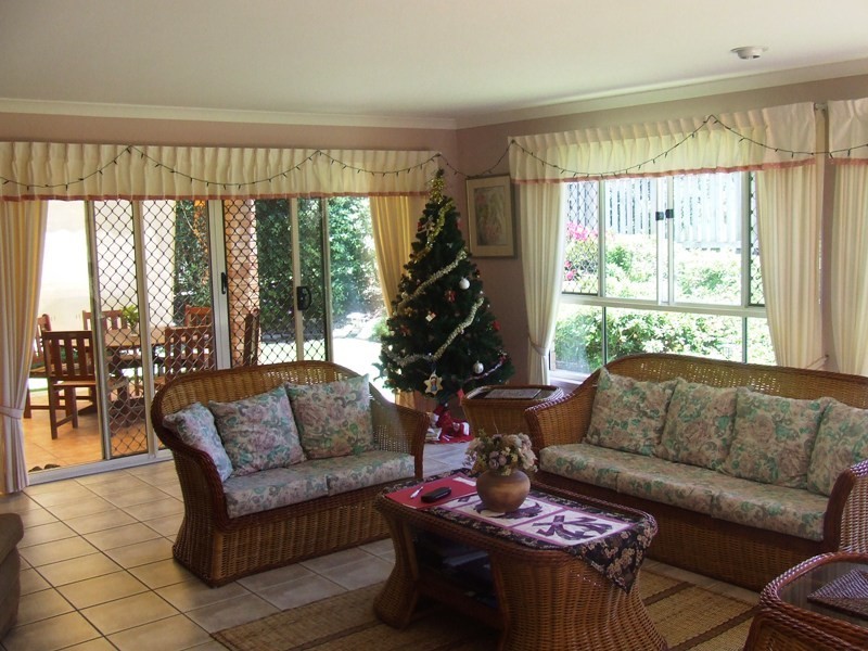 215 Endeavour Drive, Banksia Beach QLD 4507